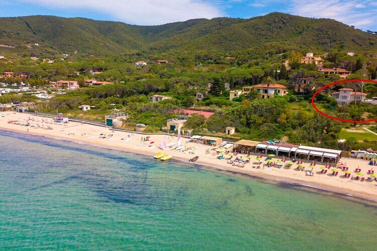 Villa bord de mer avec accès privé à la plage, Procchio - Photo 45