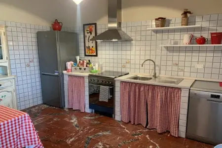 Villa jumelée Marina di Massa, jardin privatif 2 côtés : photo 11