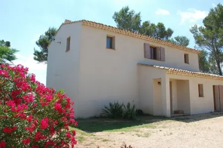 Location villa à Sillans la Cascade, Villa à 1 chambre