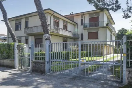Appartement 3 chambres avec jardin et vue mer à Marina di Massa : photo 4