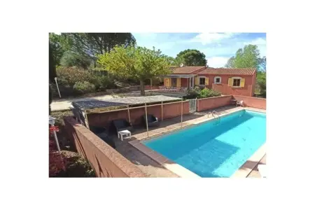 Location maison à APT, Appartement de vacances avec baignoire