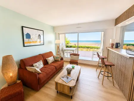 Appartement 2 pièces vue mer avec accès direct plage : photo 1