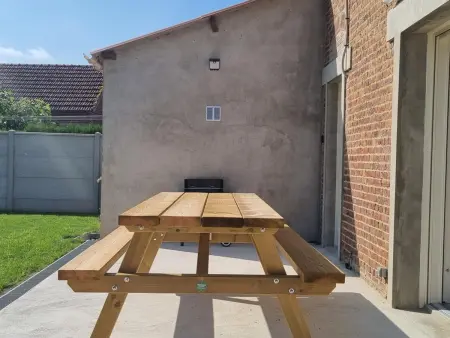 Gîte 8 pers. Sinceny : jardin, terrain de pétanque, clim : photo 6