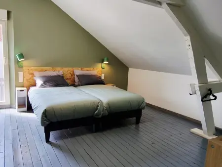 Gîte 8 pers. Sinceny : jardin, terrain de pétanque, clim : photo 19