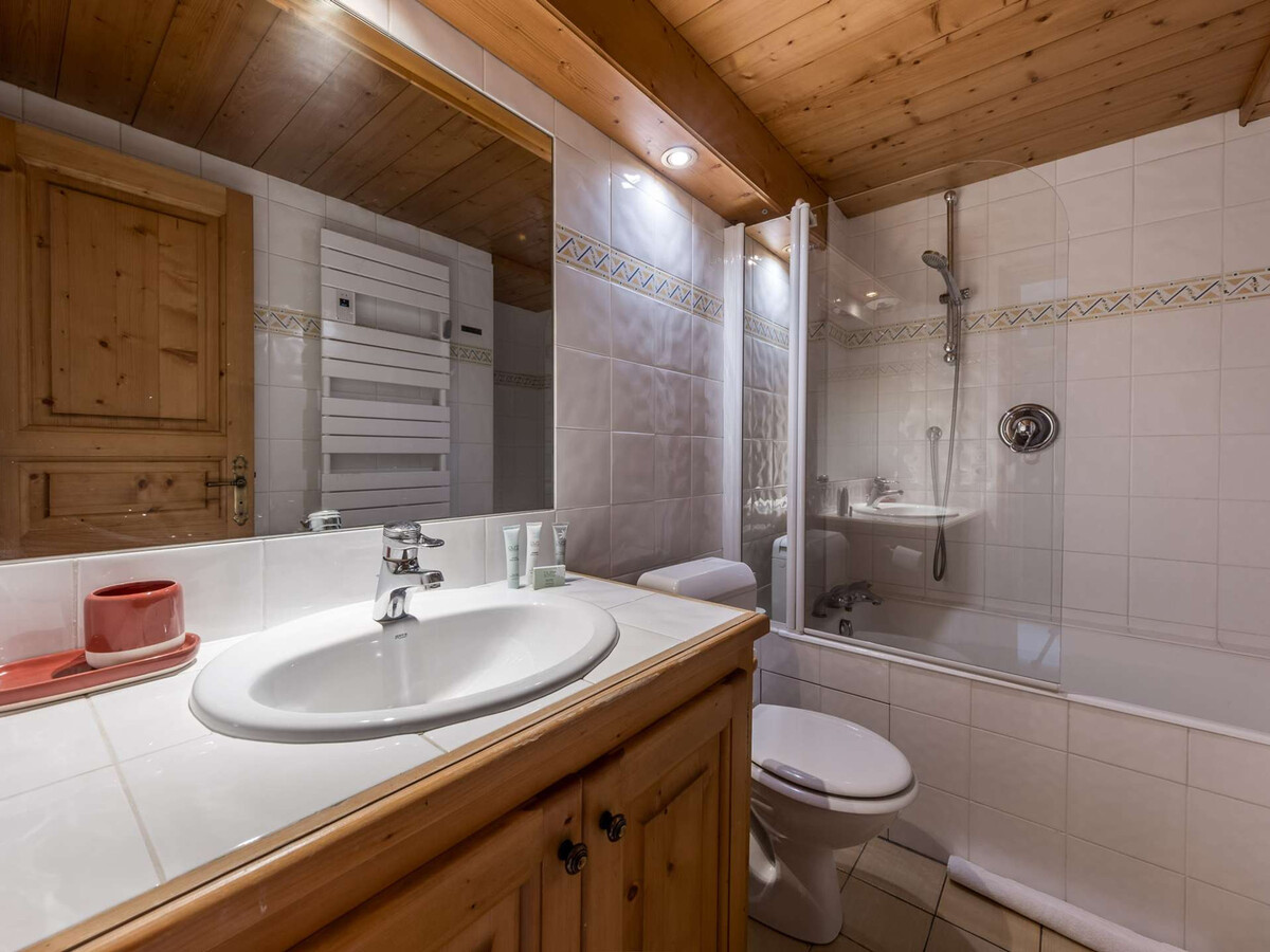 Chalet 190 m² avec terrasse vue exceptionnelle à Courchevel - Photo 9
