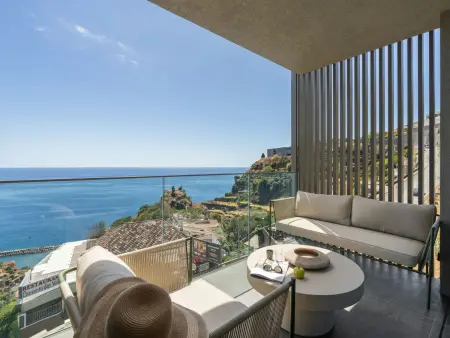 Azure Calheta - Appartement moderne 80 m² vue mer : photo 14
