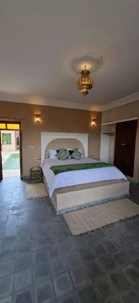 Villa avec piscine privée 17 m à Msikha, 4 chambres pour 8 : photo 3