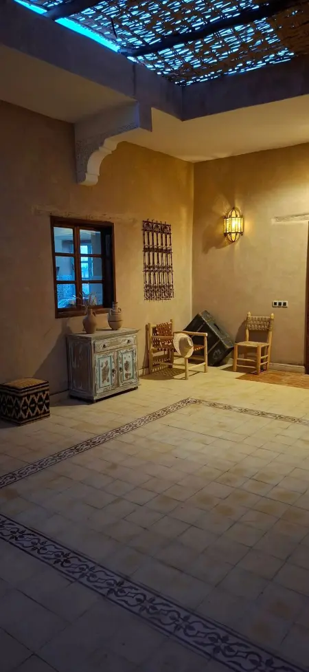 Villa avec piscine privée 17 m à Msikha, 4 chambres pour 8 : photo 5