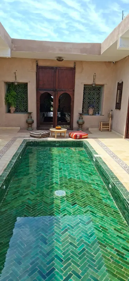 Villa avec piscine privée 17 m à Msikha, 4 chambres pour 8 : photo 12
