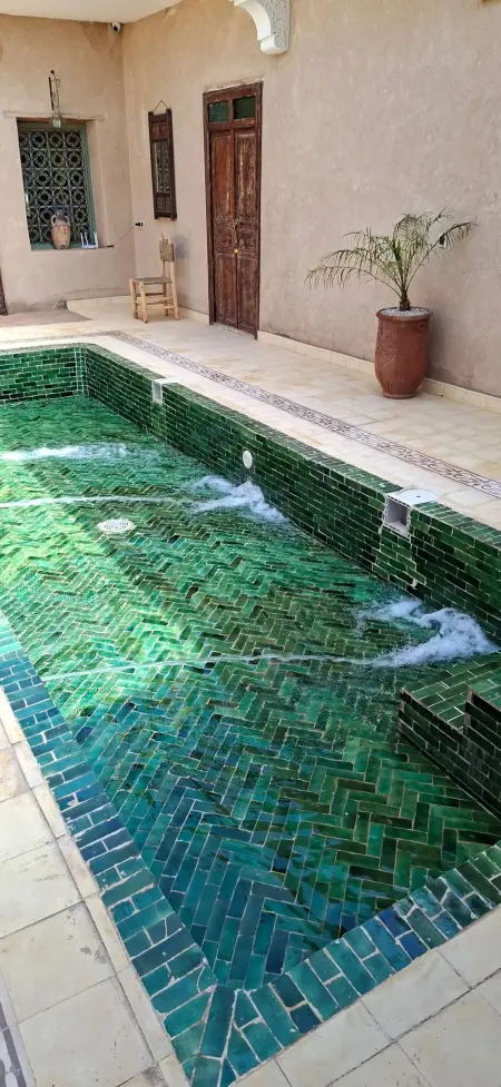 Villa avec piscine privée 17 m à Msikha, 4 chambres pour 8 : photo 14