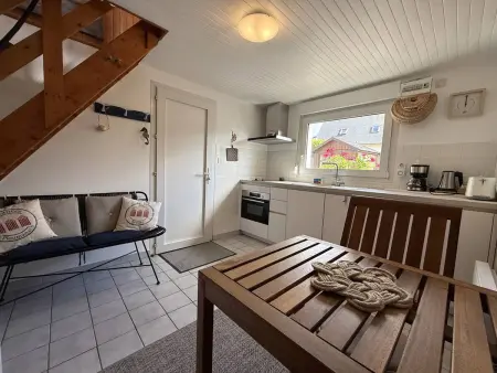 Location maison à Perros Guirec, Maisonnette à 180m plage avec jardin - 2 pers.