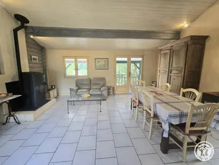 Chalet climatisé avec piscine 400m du château : photo 5