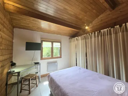 Chalet climatisé avec piscine 400m du château : photo 11