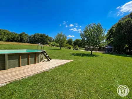 Chalet climatisé avec piscine 400m du château : photo 15