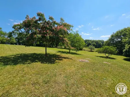 Chalet climatisé avec piscine 400m du château : photo 16