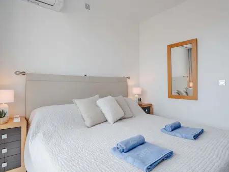 Elegance Sol - Appartement 3 chambres avec piscine : photo 16