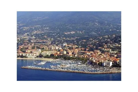 Villa 3 chambres, 800 m² de jardin à Sainte-Maxime : photo 26