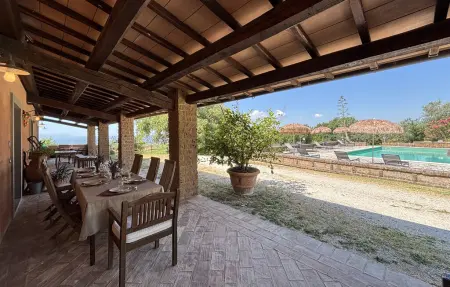 Maison 12 chambres avec piscine privée en Ombrie : photo 7