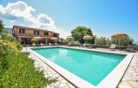 Maison 12 chambres avec piscine privée en Ombrie : photo 10