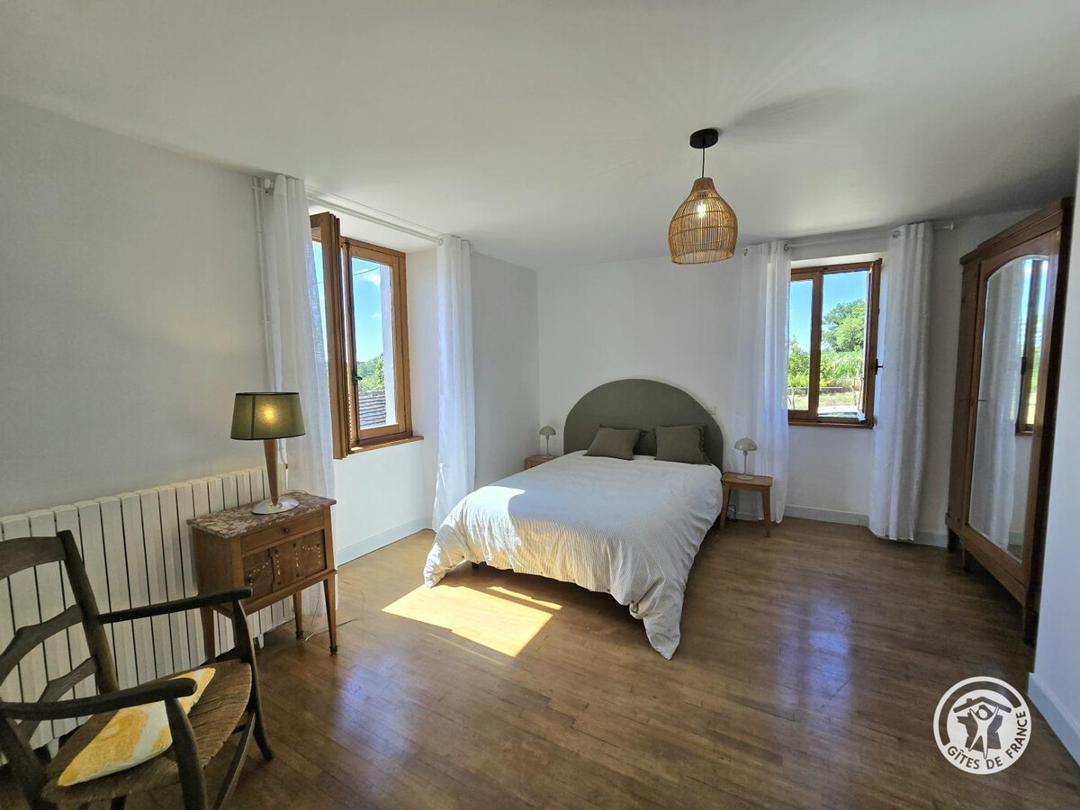 Grand gîte 10 pers. avec cour privative à Bars - Photo 2