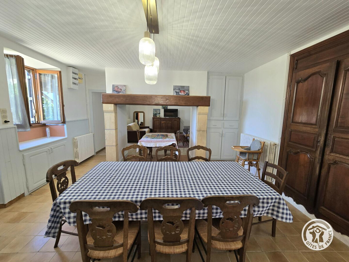 Grand gîte 10 pers. avec cour privative à Bars - Photo 4
