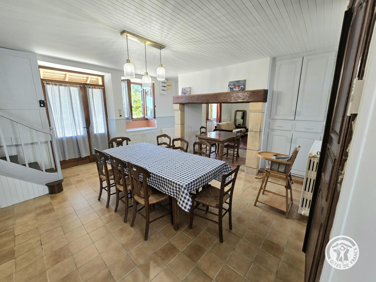 Grand gîte 10 pers. avec cour privative à Bars - Photo 7