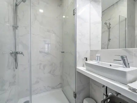 Appartement climatisé 35 m² à Porto pour 2 : photo 10