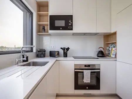 Appartement moderne 85 m² avec parking à Porto : photo 4