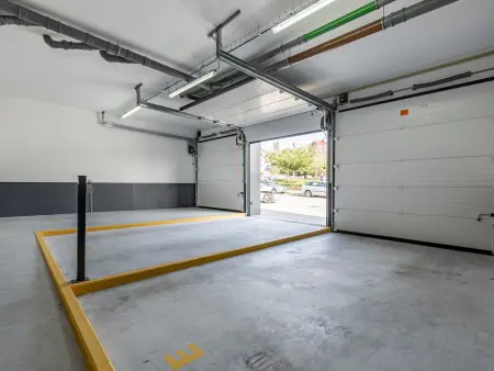 Appartement moderne 85 m² avec parking à Porto : photo 6