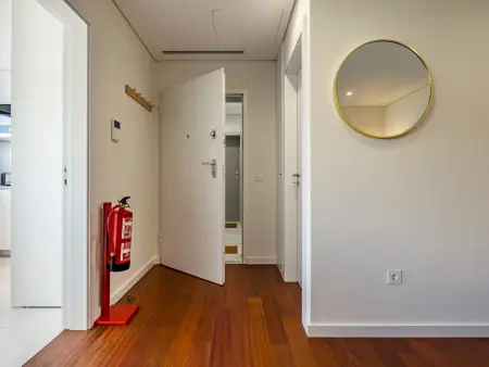 Appartement moderne 85 m² avec parking à Porto : photo 13