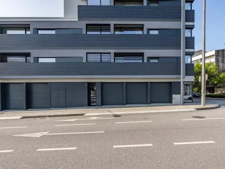 Appartement moderne 85 m² avec parking à Porto : photo 15