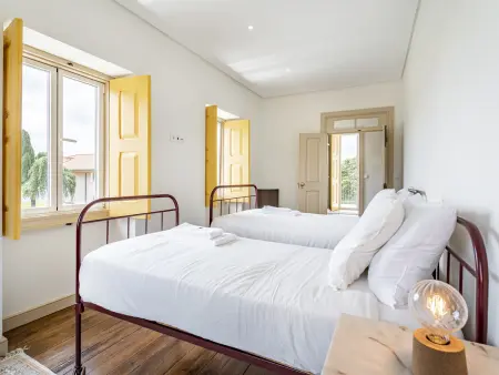 Villa 200 m² avec jardin et terrasse à Santa Maria da Feira : photo 23