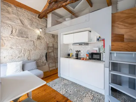 Studio moderne 25m² avec clim au cœur de Porto : photo 8