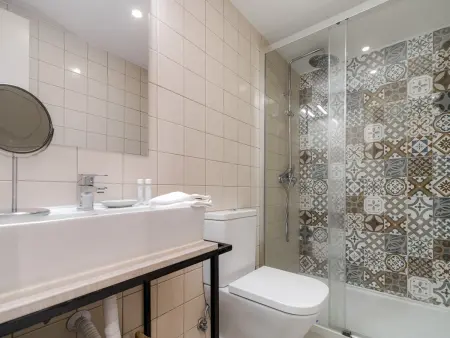 Studio moderne 25m² avec clim au cœur de Porto : photo 15