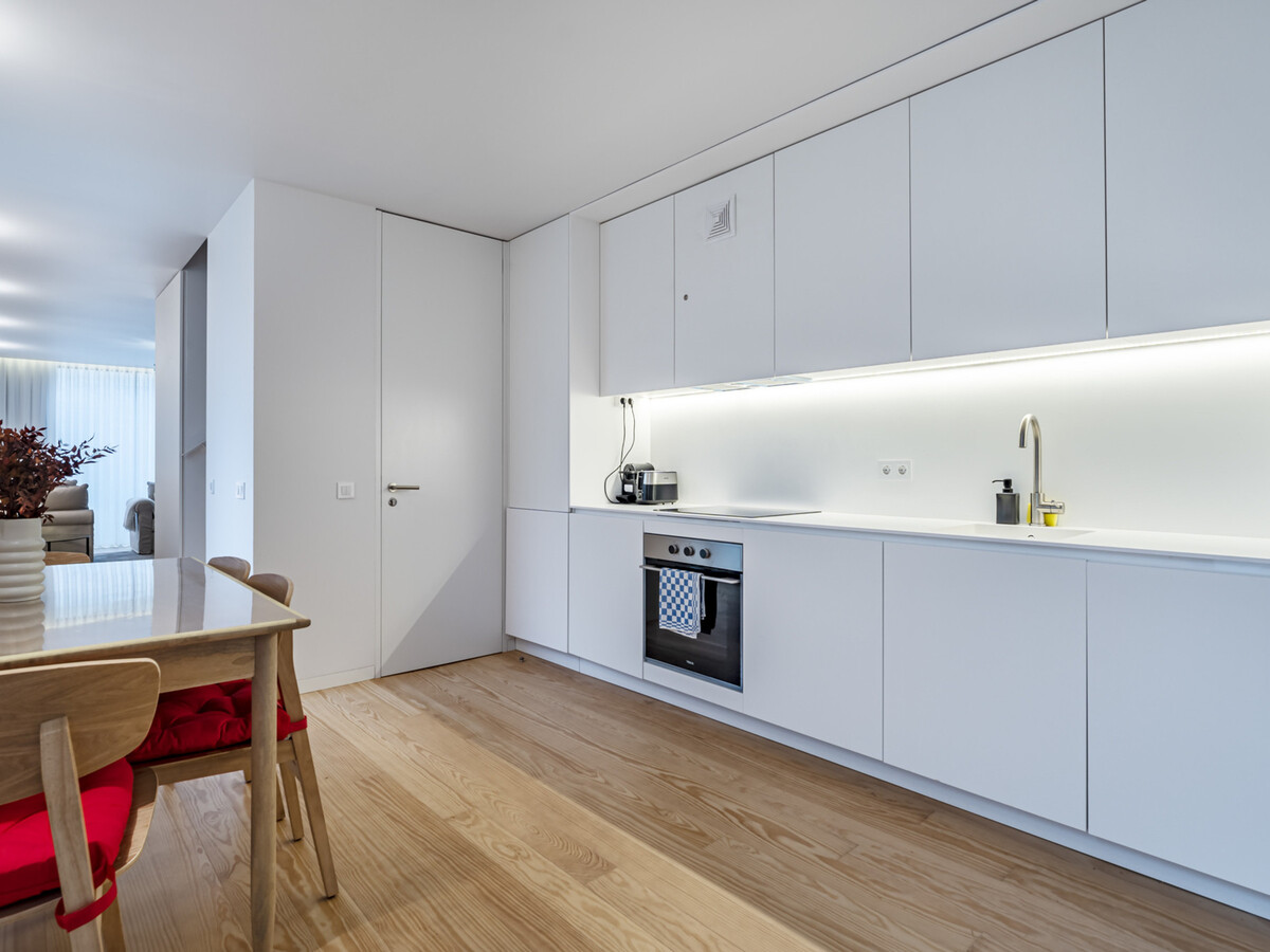 Maison mitoyenne moderne à Porto, 139 m², 4 pers. - Photo 5