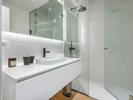 Studio moderne 52 m² avec balcon à Porto : photo 3