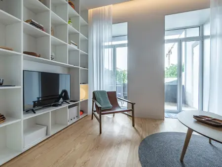 Studio moderne 52 m² avec balcon à Porto : photo 9