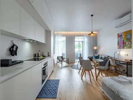 Studio moderne 52 m² avec balcon à Porto : photo 10