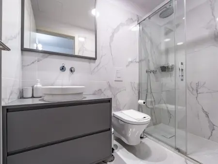 Appartement 45 m² climatisé avec balcon à Porto : photo 12