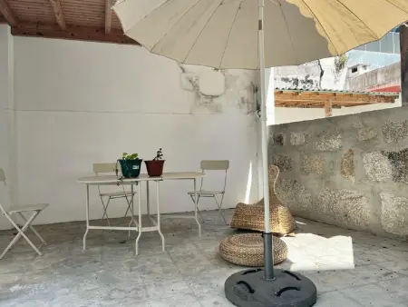 Studio 30 m² centre-ville Porto, terrasse 70 m² : photo 3