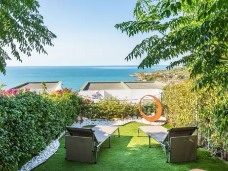 Maison Arabella à Peñiscola – vue mer, jardin et piscine