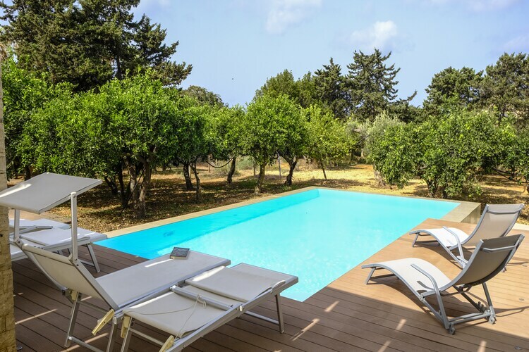 Barbara 11 : villa Marsala, piscine 8×4 m, 5 chambres - Photo 7