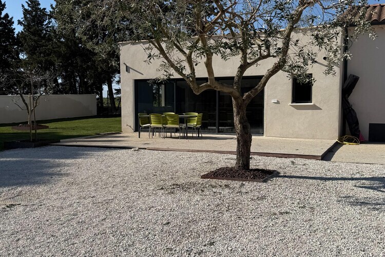 Maison Sorgue 4 : piscine, jacuzzi et terrasse - Photo 1