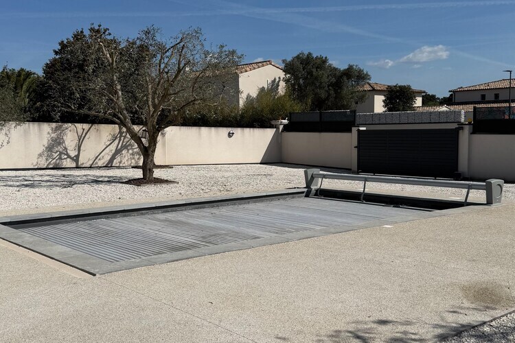 Maison Sorgue 4 : piscine, jacuzzi et terrasse - Photo 15