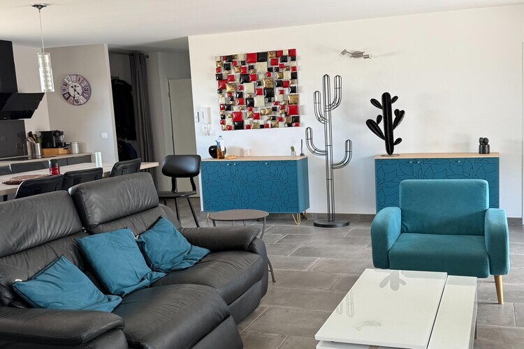 Sorgue 9 – Villa 4 chambres avec piscine et jacuzzi - Photo 3