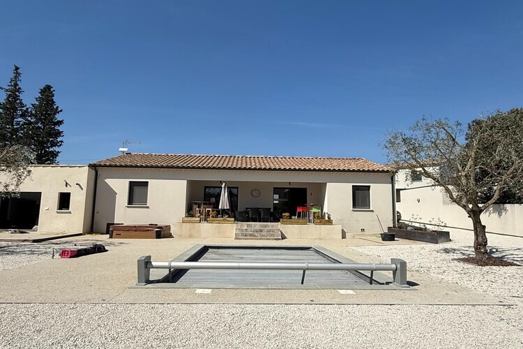 Sorgue 9 – Villa 4 chambres avec piscine et jacuzzi - Photo 7