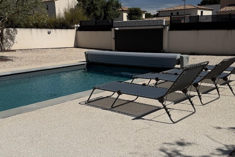 Sorgue 9 – Villa 4 chambres avec piscine et jacuzzi - Photo 8