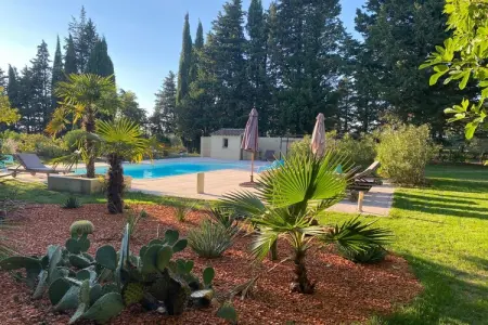 Maison 14 personnes à Valréas avec piscine et terrains de jeux : photo 6