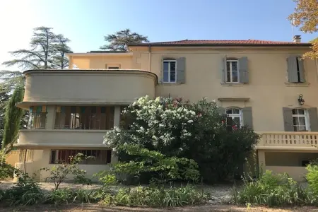 Maison 14 personnes à Valréas avec piscine et terrains de jeux : photo 9