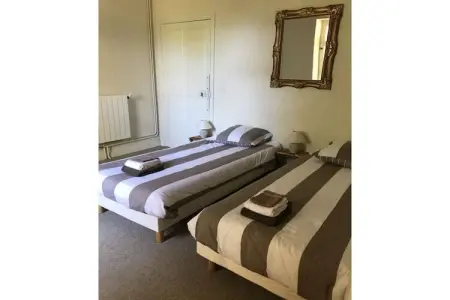 Maison 14 personnes à Valréas avec piscine et terrains de jeux : photo 15